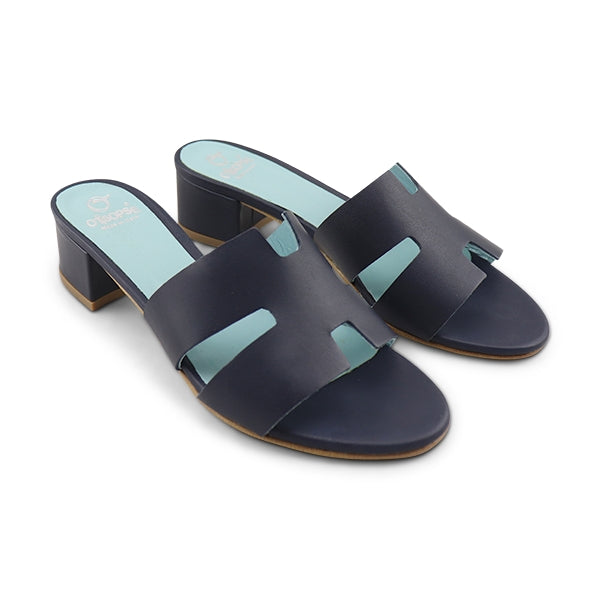 Ciabatta blu scuro in pelle tacco 30